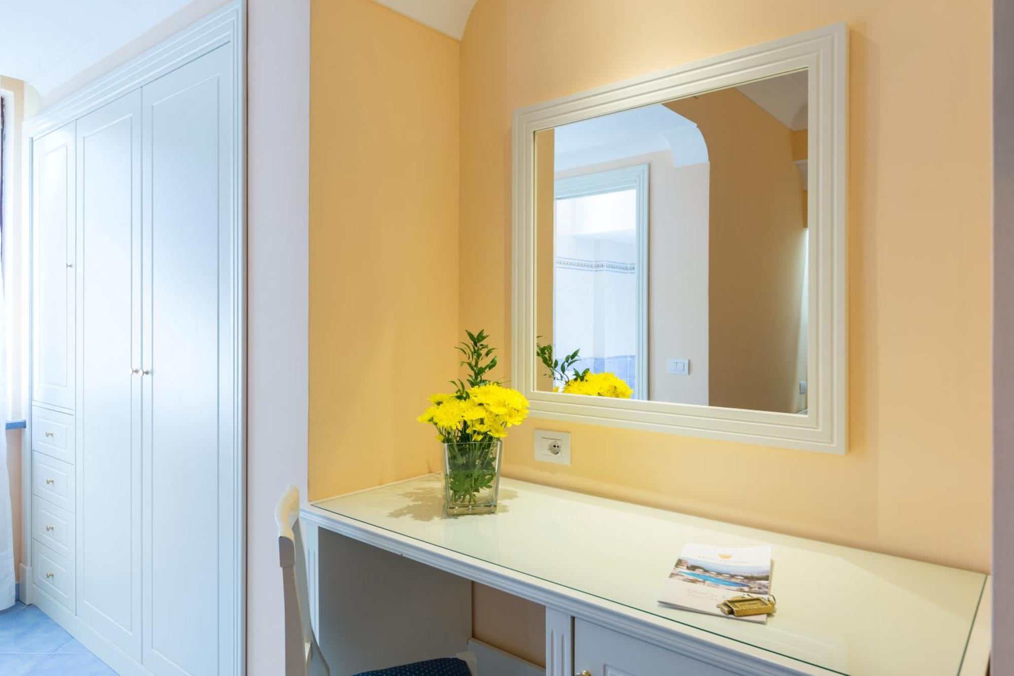 Iaccarino Hotel SantʼAgata sui Due Golfi